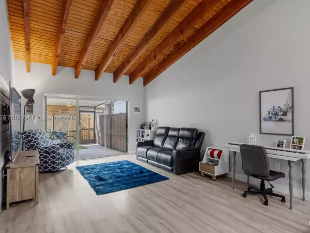 Продажа дома по адресу 10311 Laurel Ct - фото 8899336