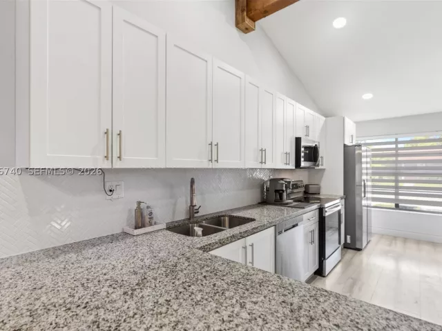 Продажа дома по адресу 10311 Laurel Ct - фото 8899328