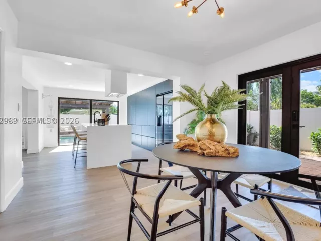 Продажа дома по адресу 1514 Liberty St - фото 8871830