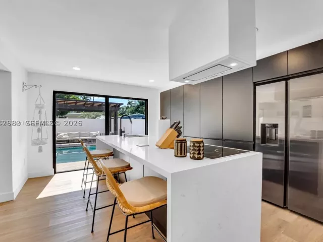 Продажа дома по адресу 1514 Liberty St - фото 8871833