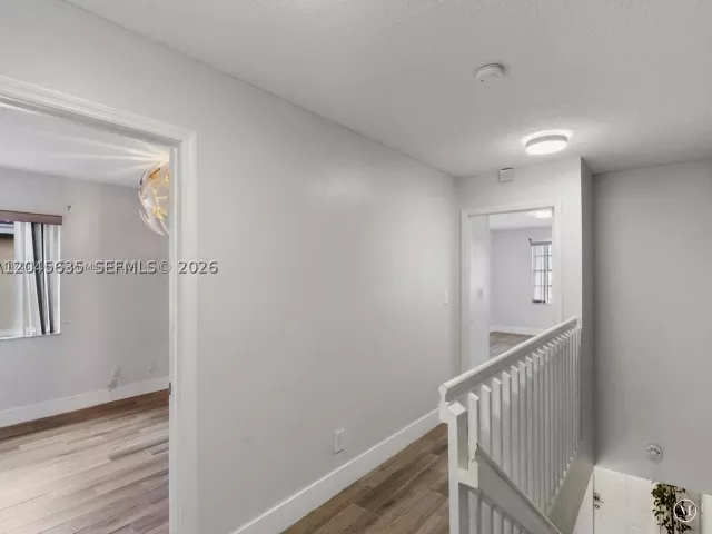 Продажа дома по адресу 12170 SW 5th Ct - фото 8876429