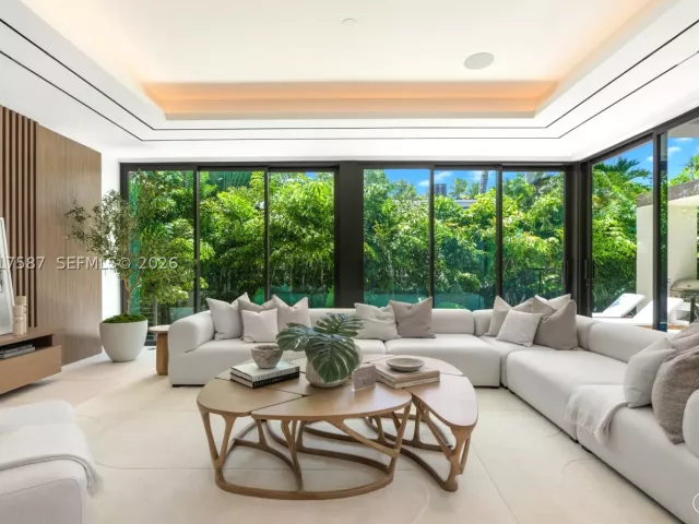 Продажа дома по адресу 3045 N Bay Rd - фото 8900719