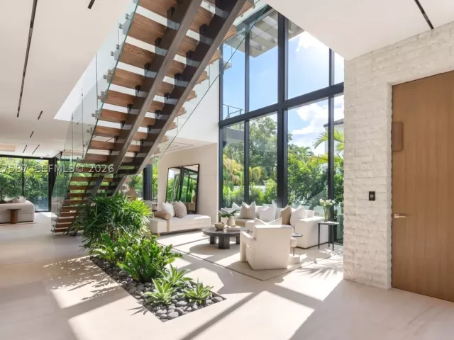 Продажа дома по адресу 3045 N Bay Rd - фото 8900710