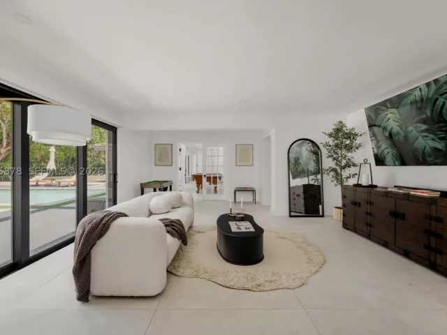 Продажа дома по адресу 8960 SW 118th St - фото 8947436