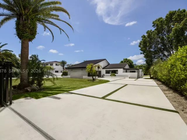 Продажа дома по адресу 8960 SW 118th St - фото 8947422