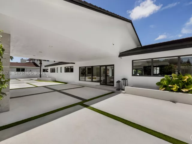 Продажа дома по адресу 8960 SW 118th St - фото 8947424
