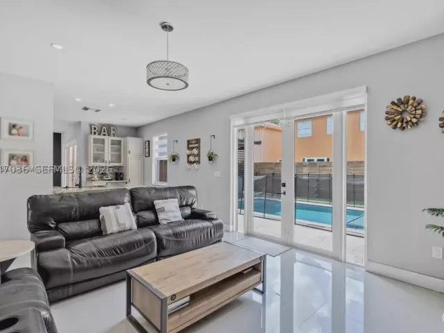 Продажа дома по адресу 15877 SW 61st Way - фото 8893120