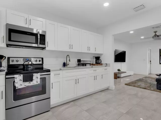 Продажа дома по адресу 2827 Adams St - фото 8888947