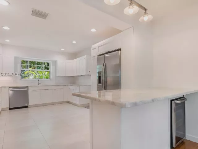 Продажа дома по адресу 4444 Ingraham Hwy - фото 9011396