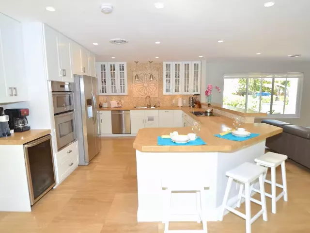 Продажа дома по адресу 2060 Coco Palm Place - фото 9353436