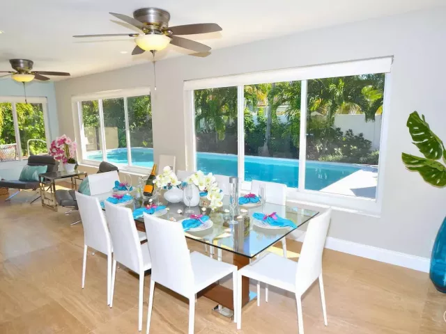 Продажа дома по адресу 2060 Coco Palm Place - фото 9353440