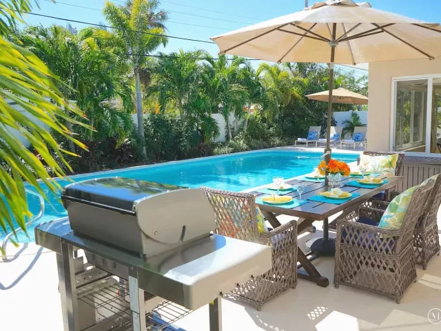 Продажа дома по адресу 2060 Coco Palm Place - фото 9353455