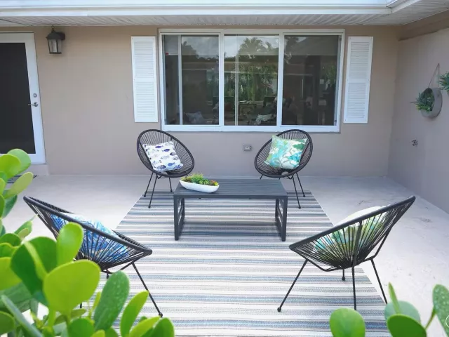Продажа дома по адресу 2060 Coco Palm Place - фото 9353460