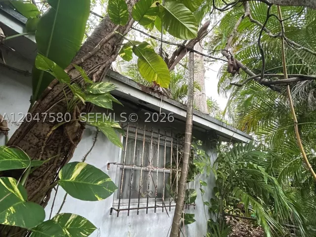 Продажа дома по адресу 8285 SW 47th St - фото 8887391