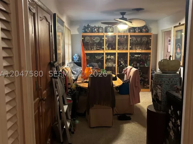 Продажа дома по адресу 8285 SW 47th St - фото 8887383