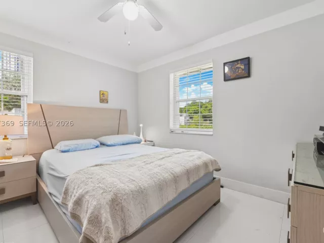 Продажа дома по адресу 3750 Percival Ave - фото 8889411