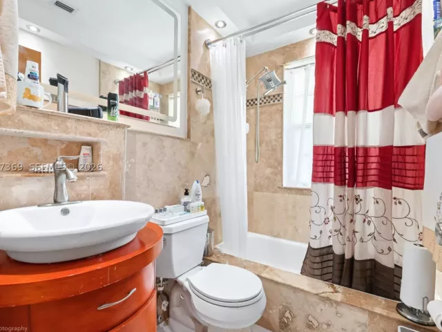 Продажа дома по адресу 3750 Percival Ave - фото 8889415
