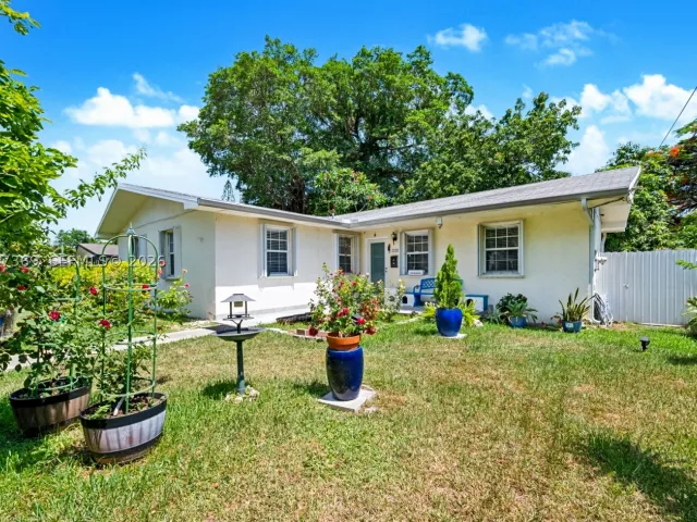 Продажа дома по адресу 3750 Percival Ave - фото 8889404