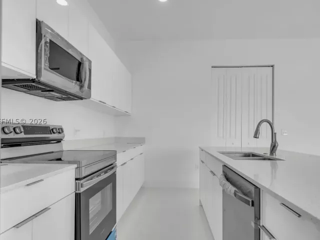Продажа дома по адресу 23120 SW 154 CT - фото 8918128