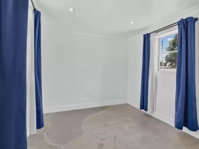 Продажа дома по адресу 2427 Harding Street - фото 8886257
