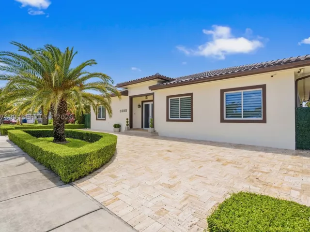 Продажа дома по адресу 3000 SW 103rd Ave - фото 8873549