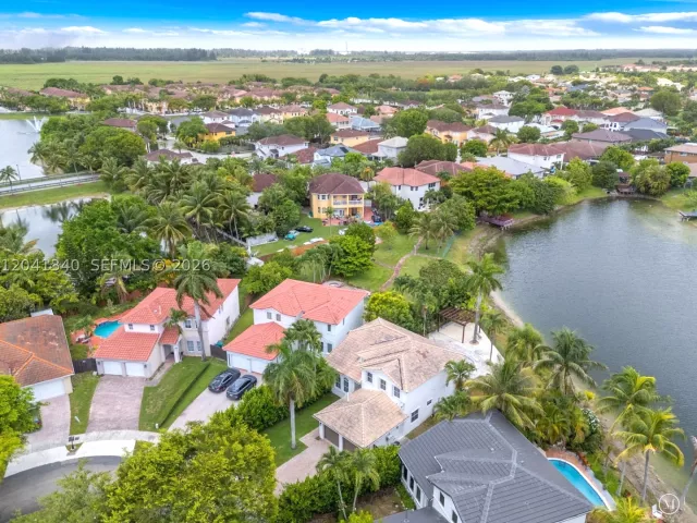 Продажа дома по адресу 16335 SW 81 St - фото 8873783