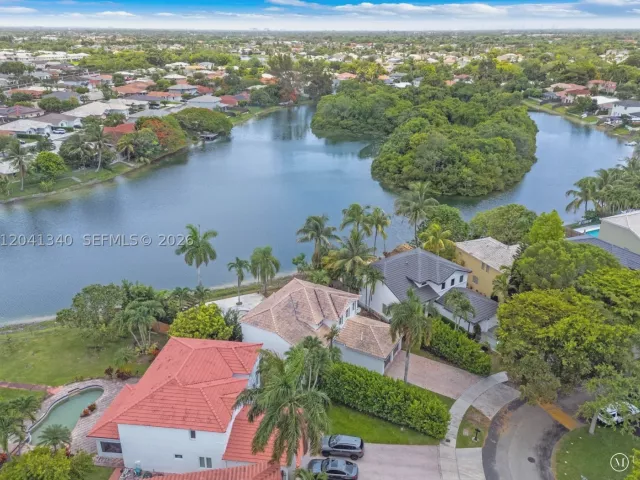 Продажа дома по адресу 16335 SW 81 St - фото 8873786