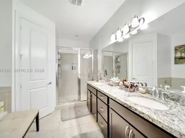 Продажа дома по адресу 11355 SW 14th St - фото 8876296