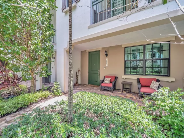 Продажа дома по адресу 11355 SW 14th St - фото 8876285