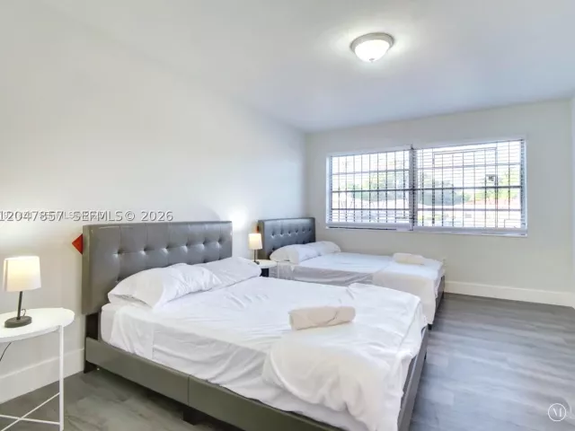 Продажа дома по адресу 1141 NW 75th St - фото 8874042