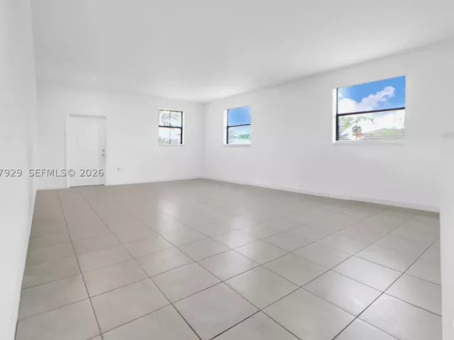 Продажа дома по адресу 12900 SW 229th St - фото 8874251