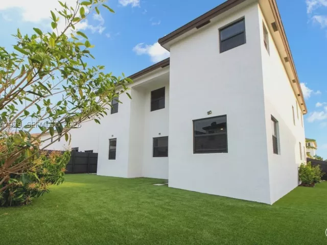 Продажа дома по адресу 12900 SW 229th St - фото 8874243