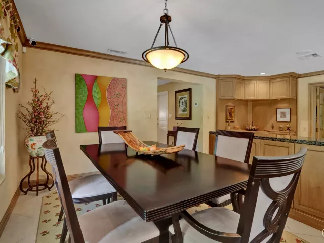Продажа дома по адресу 11 Tam O'shanter Lane - фото 9267800