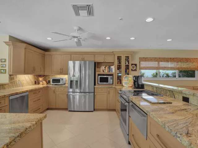 Продажа дома по адресу 11 Tam O'shanter Lane - фото 9267808