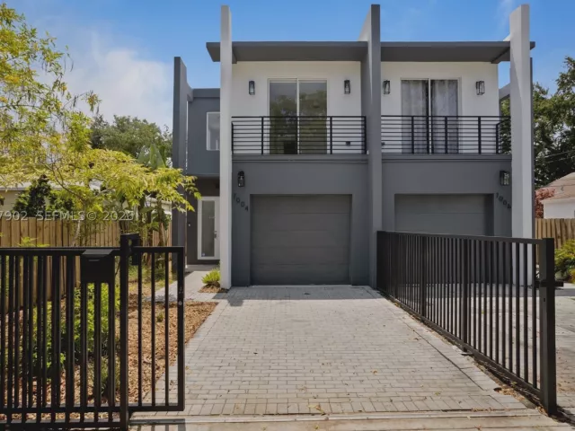 Продажа дома по адресу 7004 NE 5th Ave - фото 8874605