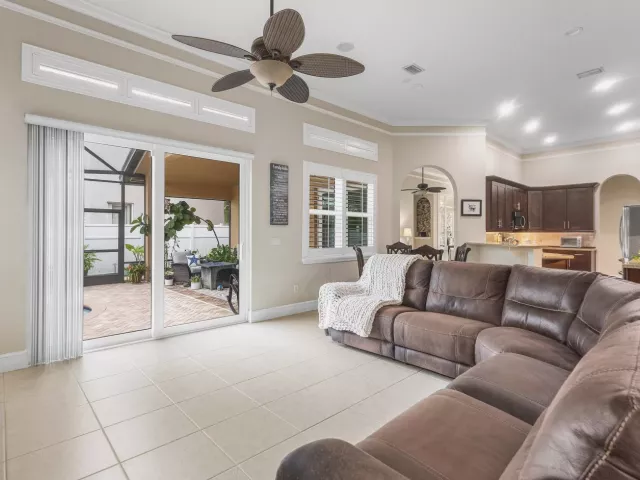 Продажа дома по адресу 1853 Palisades Drive - фото 8942951