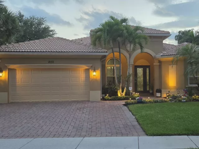 Продажа дома по адресу 1853 Palisades Drive - фото 8942934