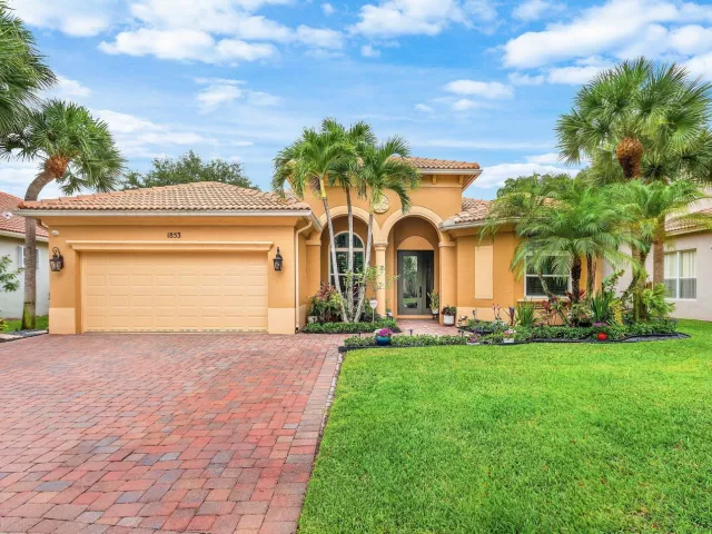 Продажа дома по адресу 1853 Palisades Drive - фото 8942937