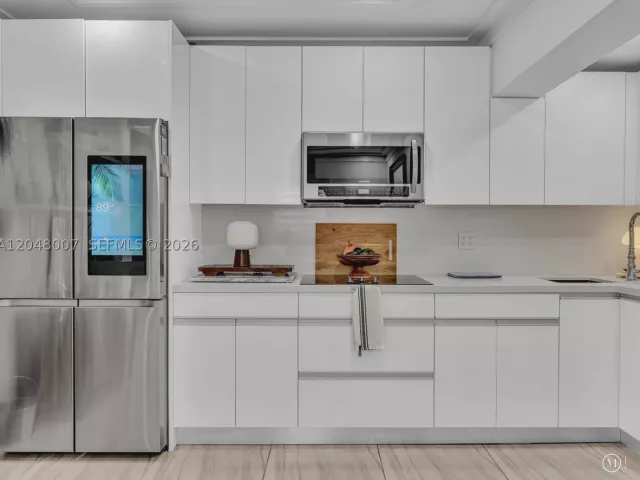 Продажа дома по адресу 310 SW 65th Ave - фото 8880385