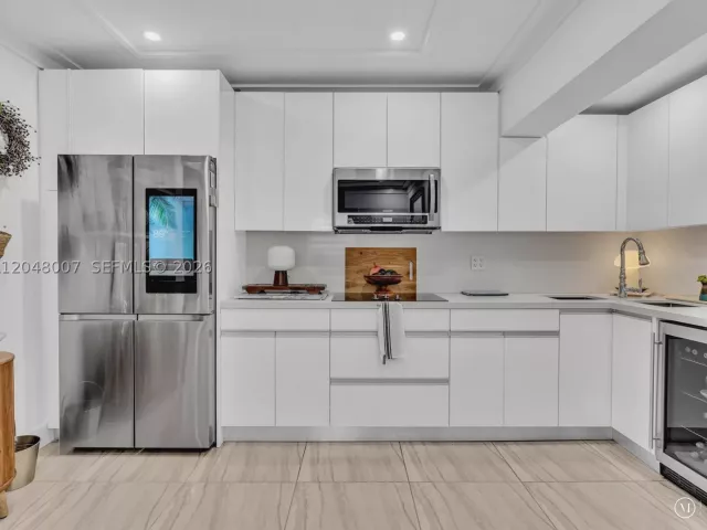 Продажа дома по адресу 310 SW 65th Ave - фото 8880386