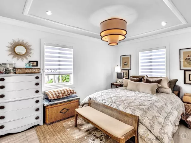 Продажа дома по адресу 310 SW 65th Ave - фото 8880394