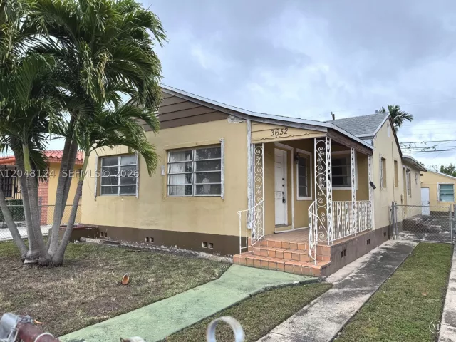 Продажа дома по адресу 3632 SW 25th St - фото 8877587