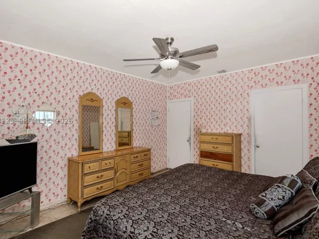 Продажа дома по адресу 245 NE 48th St - фото 8874752