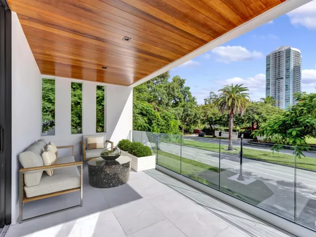 Продажа дома по адресу 2130 S Miami Avenue - фото 8901456