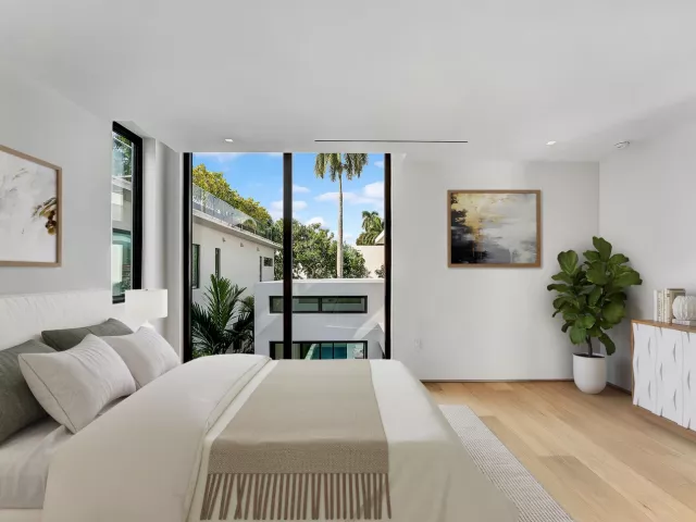 Продажа дома по адресу 2130 S Miami Avenue - фото 8901458