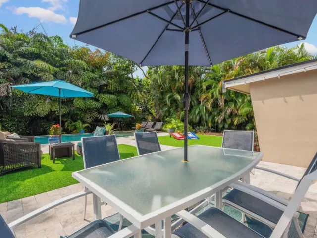 Продажа дома по адресу 2507 NW 8th Avenue - фото 9355774