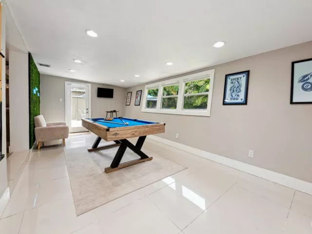 Продажа дома по адресу 2507 NW 8th Avenue - фото 9355762