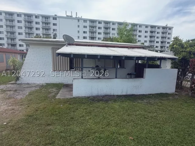 Продажа дома по адресу 1258 NE 109th St - фото 8876000