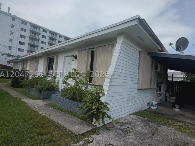 Продажа дома по адресу 1258 NE 109th St - фото 8876001