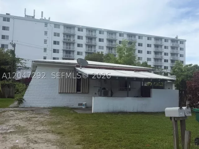 Продажа дома по адресу 1258 NE 109th St - фото 8875991